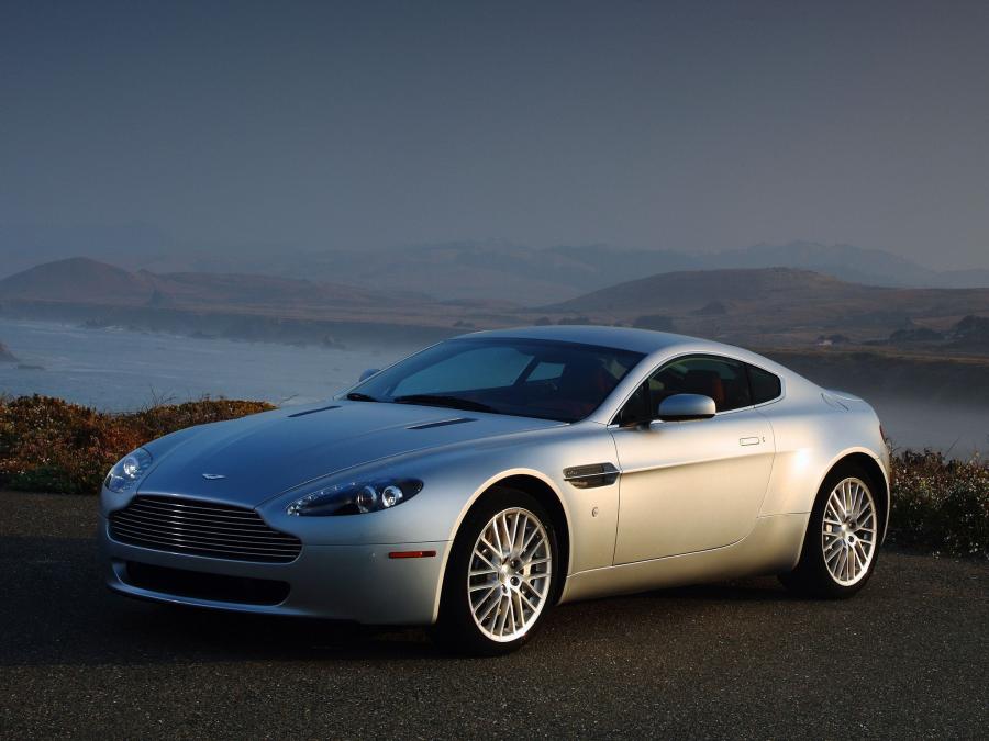 Aston Martin V8 Vantage 2008 года  (NA) (фото 14 из 16)